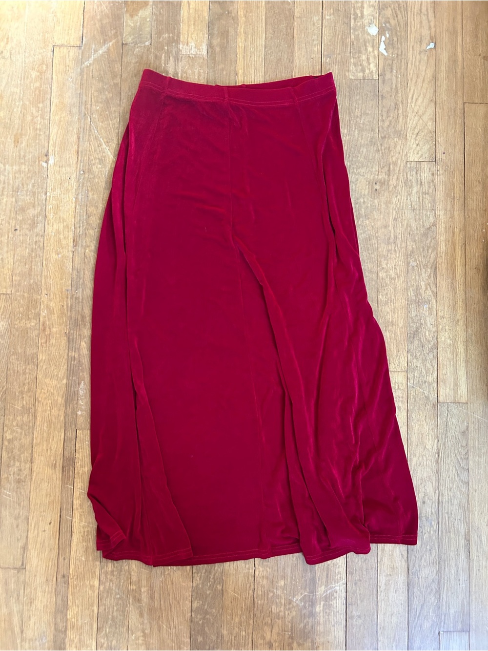Women's stretchy midi Skirt in Deep Red